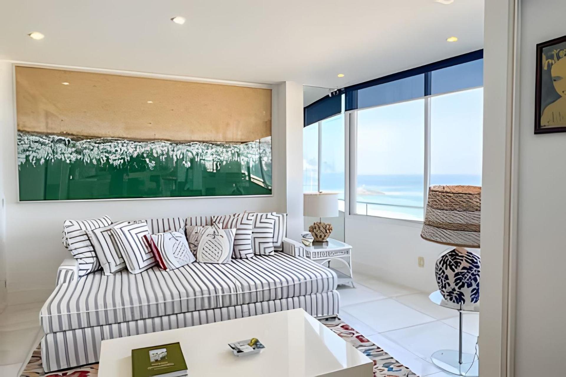 3 Quartos Alugar No Arpoador Com Vista O Mar Ate 6 Pessoas Apartamento